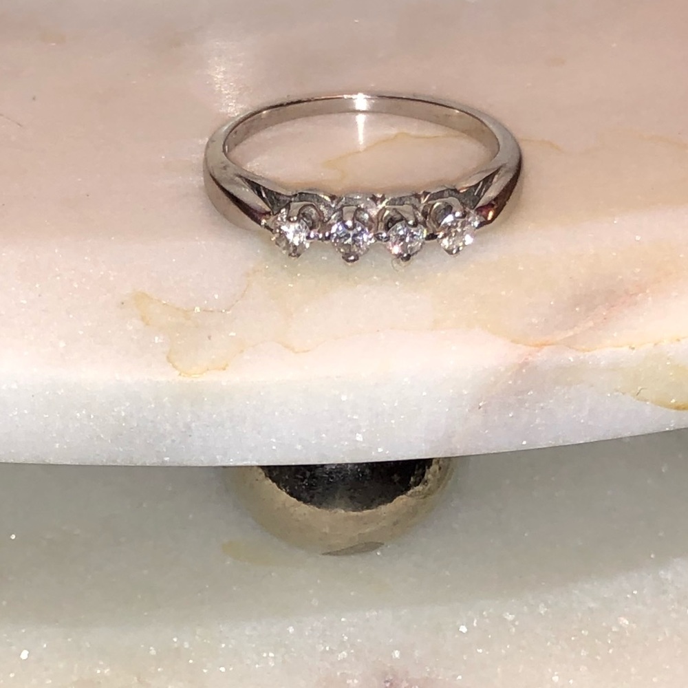 14k gold .25ctw 4 stone diamond ring/band